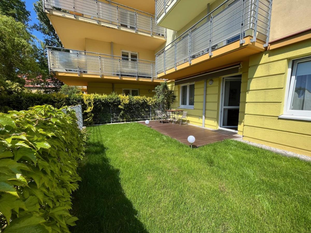 Apartament Z Garazem I Ogrodem Kolberg Exterior foto