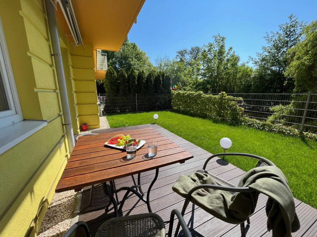 Apartament Z Garazem I Ogrodem Kolberg Exterior foto